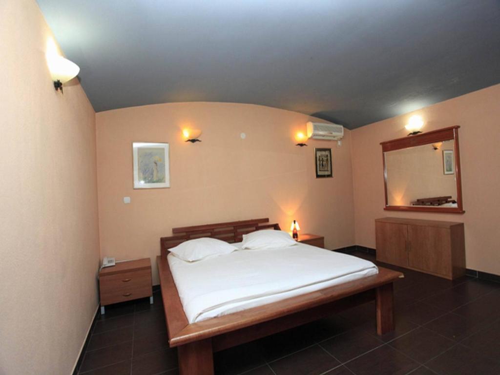 Pasha Garni Hotel Laktaši الغرفة الصورة